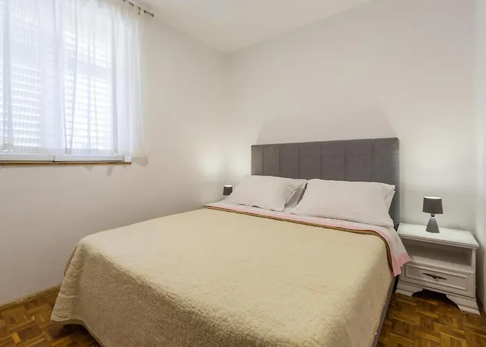 1 Bedroom Amazing In *